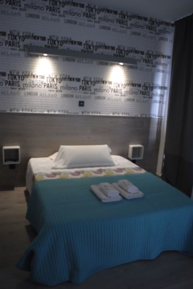 Fuencarral Rooms Madrid Eksteriør bilde